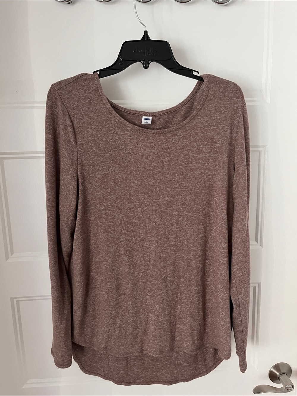 Old Navy Long Sleeve Knit Tee in Mauve Brown